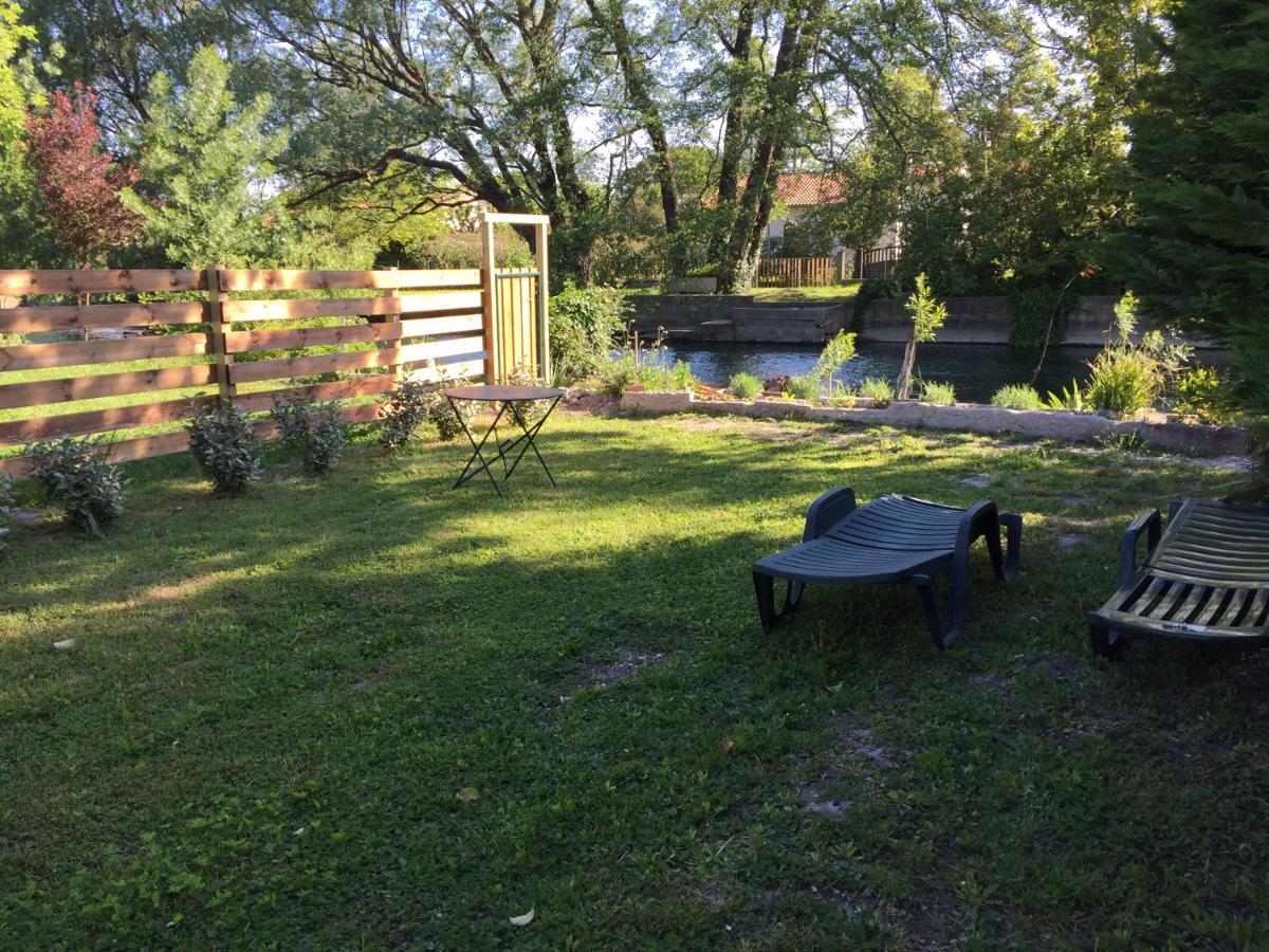 Mas Le Pont Des Aubes Panzió L'Isle-sur-la-Sorgue Kültér fotó